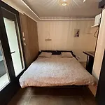 Petit Et Son Abrite Apartment *