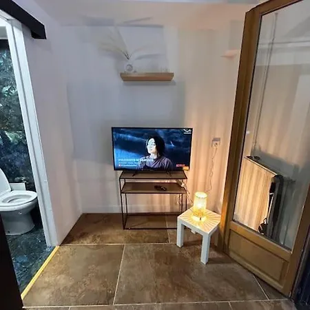 Appartement Petit Et Son Abrite