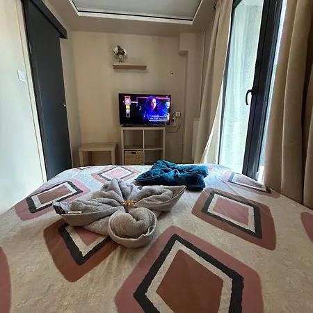 Apartment Petit Et Son Abrite