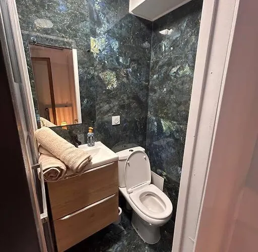 Апартаменты Petit Et Son Abrite